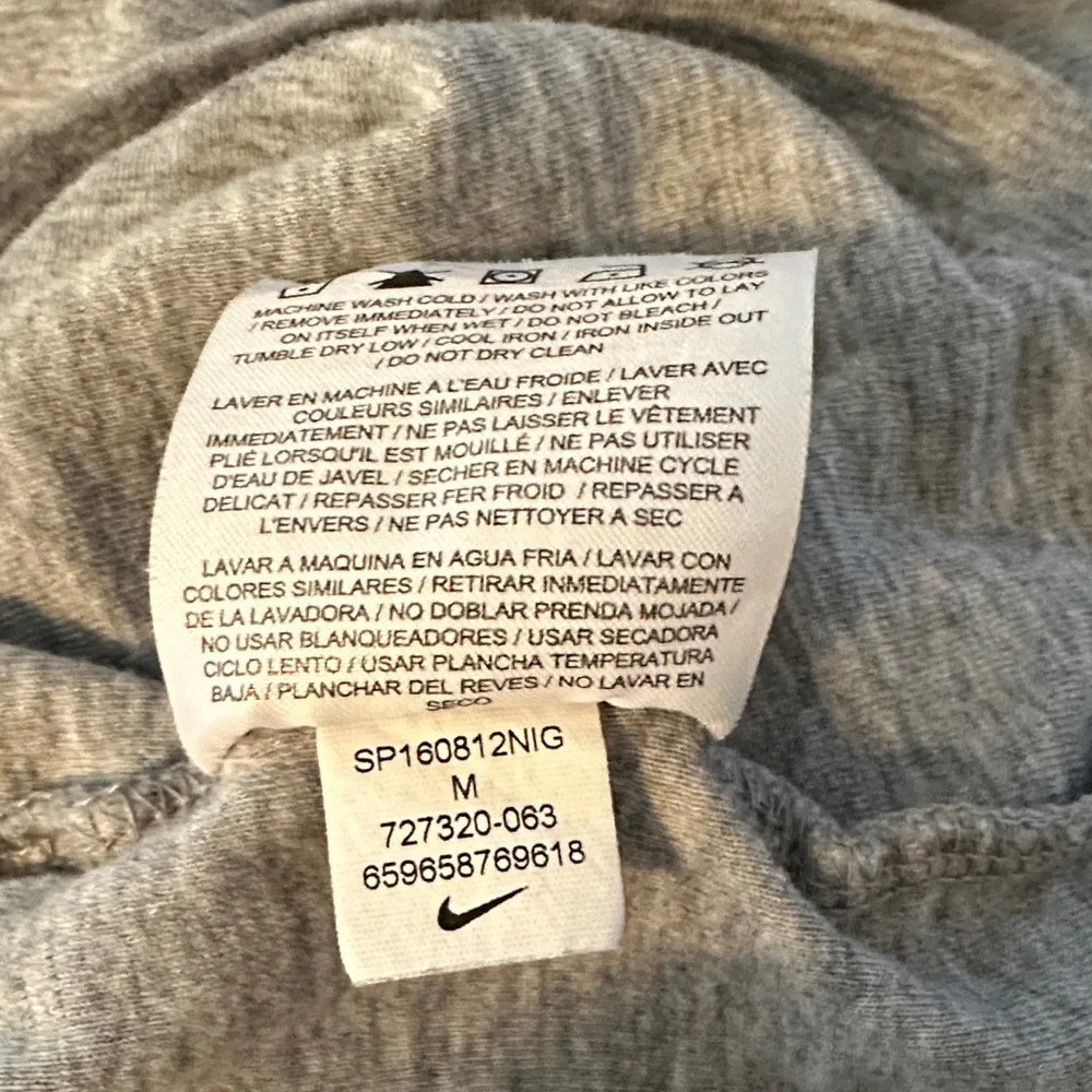 Nike Women's Heather‎ Gray Muscle Tee